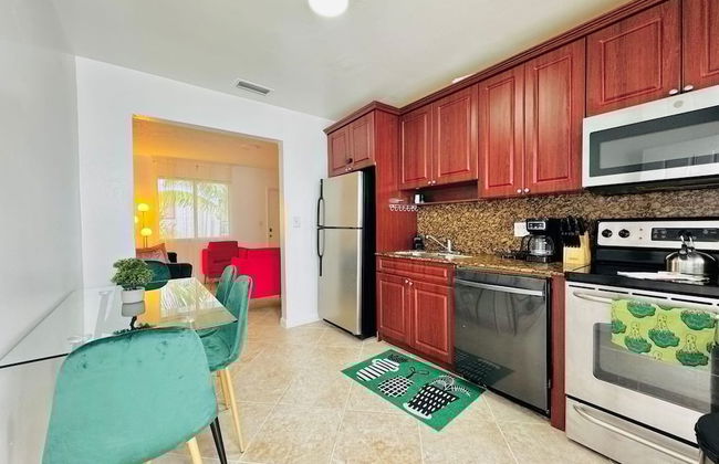 Miami Magic Cozy 2-bedroom Getaway in the City - Foto 16