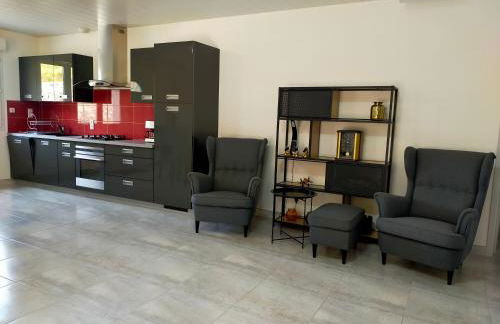 Le Plain-pied du Pêcheur - Maison avec terrasse entre Loire, Via Velay et Le Puy - Foto 9