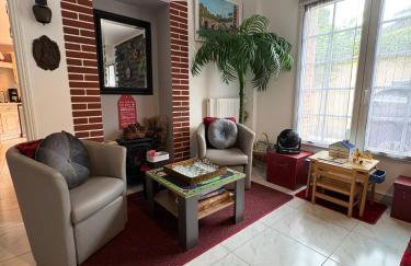 JARDINS DE MA-MANS Magnifique Maison Cosy pour 8 personnes Centre du Mans et 24 Heures PARKING Privé - Foto 3