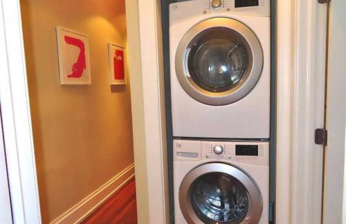 The Nook on Neil Walkable 3BR - Foto 19