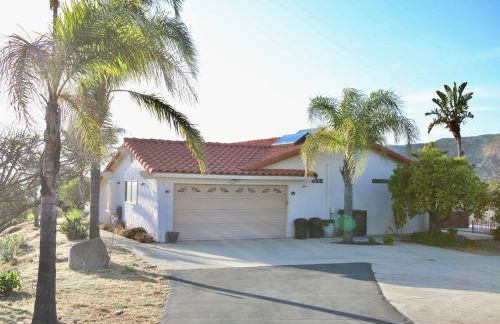 Quiet Hilltop Home With Stunning Hill Top And Valley Views - Foto 3