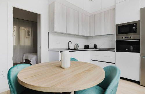 Apartamento 6 - Luminoso en Castellana - 4 Torres - Photo 4