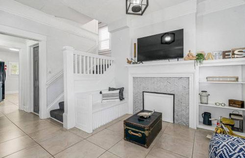 Modern Comfort in Historic Charm: 4BR KC Retreat - Foto 38