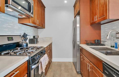 High Ceilings 3BR with Loft-2 Baths Pool & Jacuzzi - Foto 37