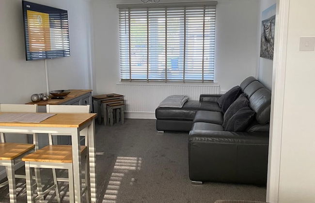 Riverside Park Ground Floor Apartment - St Neots - Photo 23