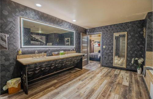 2100 SqFt Penthouse Suite W/ Strip Views! POOL GYM - Foto 53