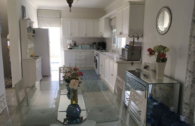 Sunset Villa - Photo 4