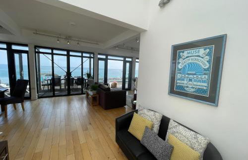 Riviera Apartments - Five Stylish Penthouse Apartments with Unrivalled Sea Views of Teignmouth, Shaldon, The Jurassic Coastline & The Teign Estuary - Foto 14