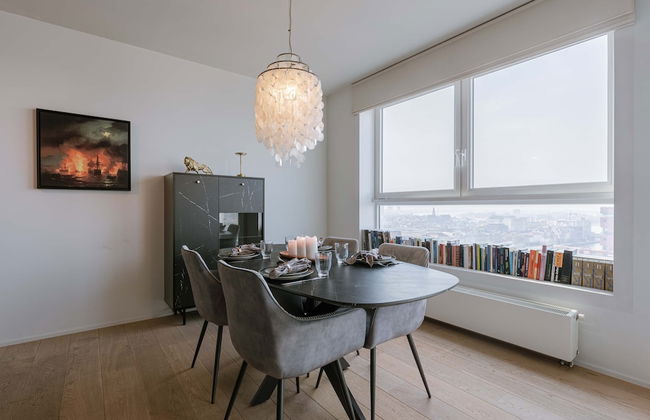 Modern Antwerp Apartment With City Views 2 Bedrooms - Photo 3