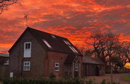 Charming rural cottage & private garden near South Downs - Great location for hiking - Photo 33