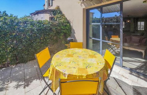 Nice Home In Stlaurent-De-La-Cabr With Wifi - Foto 8