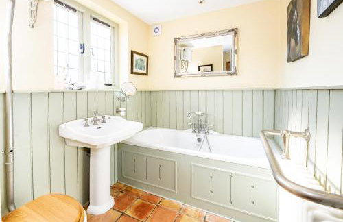 Idyllic Dorset Cottage Surrounded by Fields in the Heart of the Countryside - sleeps 7 - Foto 34