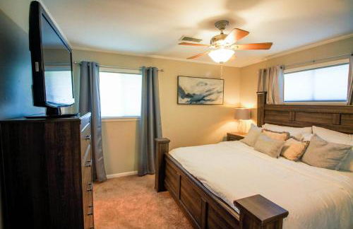 Luxury Midtown Home - Only a few blocks from FGH - Foto 24