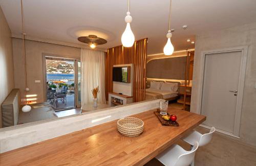 Pefki Luxury Suites - Photo 46