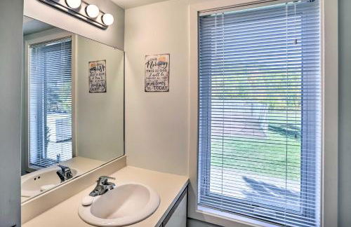 Comfortable Dover Apartment Walk to Mt Snow! - Foto 17