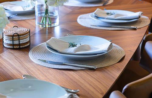 Stylish Mid-Century Modern Home - Near DT Portland - Foto 16