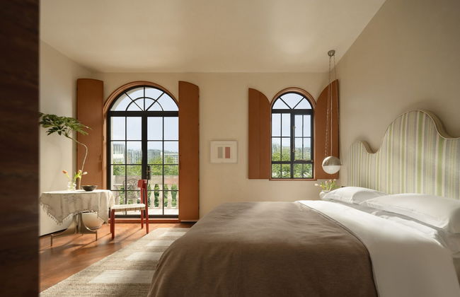 Golden Age Hotel - Photo 23