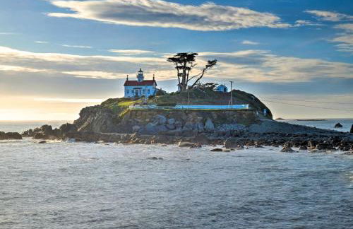 Unique Dog-Friendly Log Cabin Short Walk to Ocean - Foto 26