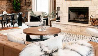 Adventure Barn - On HGTV Fixer to Fab -Access MTB - Foto 2