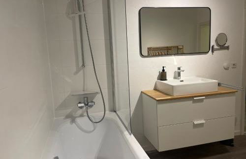 Grand Suite - Perfekt für 6! BBQ WLAN Parken Messe - Foto 18