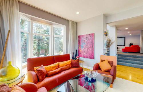 Deck and Private Dock! Winchester Creek Estate - Foto 5