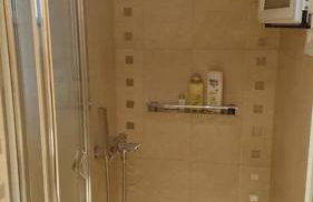 Cozy ground floor studio near metro! - Foto 12