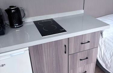 Glamping Pod with a Hot Tub in Orchard - Foto 17