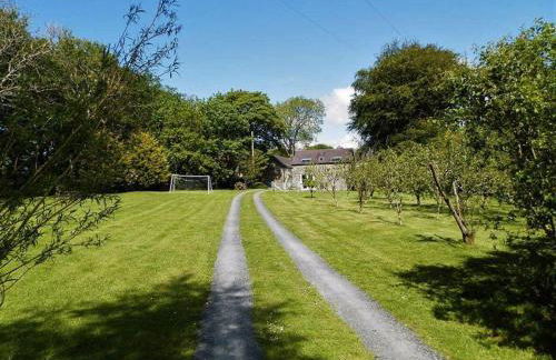 Converted Granary on a rural small holding - Photo 23