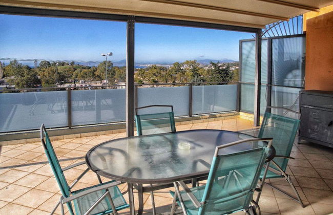 City & Sea Two Floor Flat with View Next to Metro - Foto 18