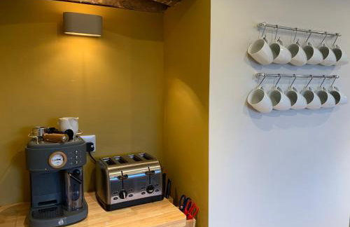 Min-Y-Fford sleeps 6 plus pet - Foto 16