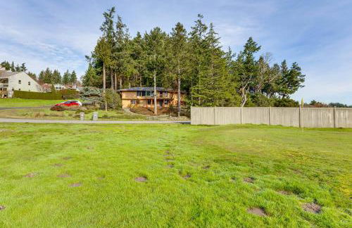 Serene La Conner Retreat with Fireplace and Deck! - Foto 35