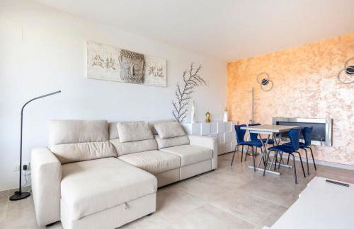 Apartment by the beach with pool and private parking - Foto 33