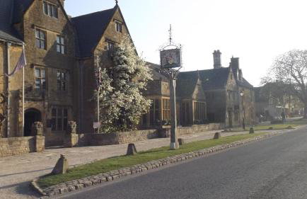 Spacious 3 Bedroom Cabin at Avonvale Holiday Lodge - Photo 10