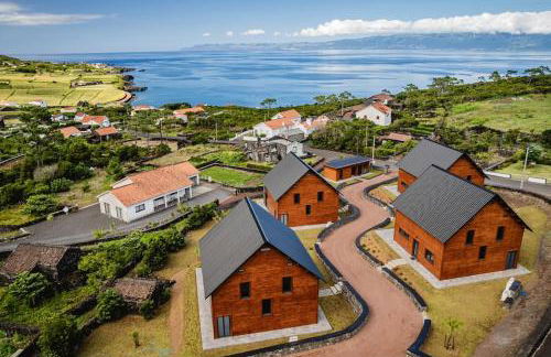 Cabanas do Pico 1B - Photo 2