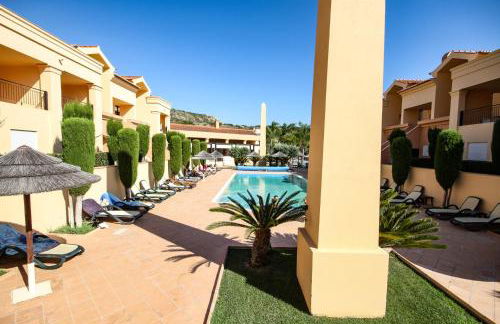 LUXURY APARTMENT - T1 vue sur piscine - PRAIA DA LUZ - Foto 2