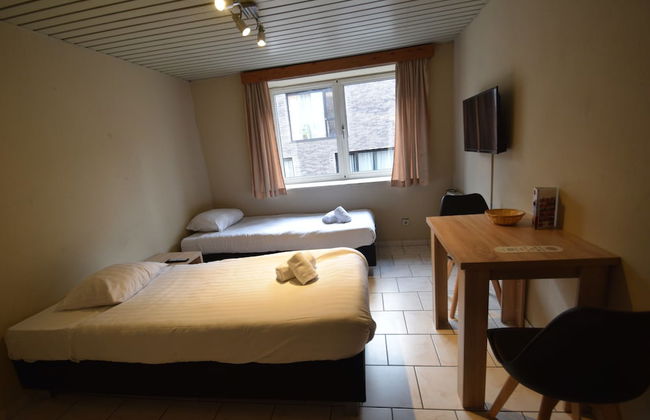 Room in Apartment - Condo Gardens Leuven - Budget Studio Twin - Foto 1
