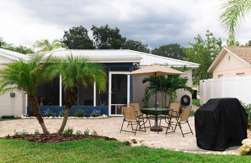 Tropical Backyard Paradise, Hot Tub, Fenced yard - Foto 23