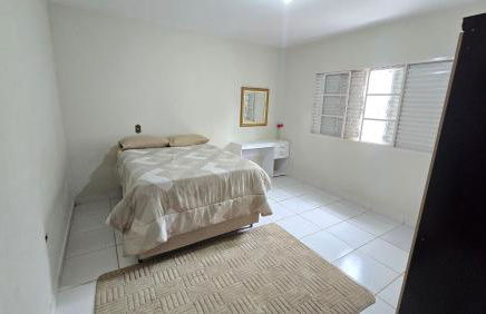 Casa ampla mobiliada com estacionamento para até 5 veículos - Foto 73