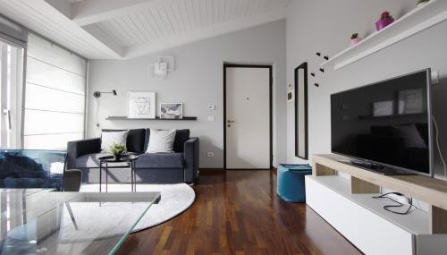 Penthouse with Patio & 2 Baths, 10 Min to Duomo - Foto 3