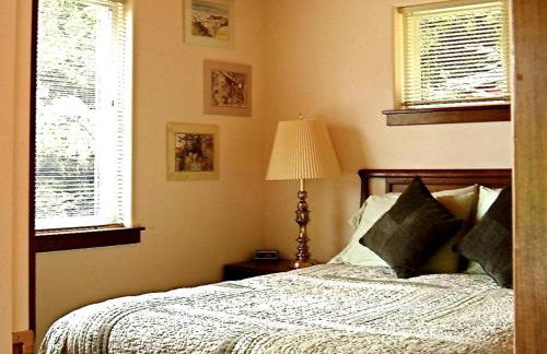 Rural Vacation Cottage near the Coast and the Town of Albion in Northern California - Foto 6