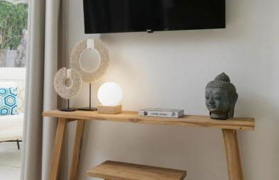 Outdoor Spaces and Coastal Sanctuary - Photo 10