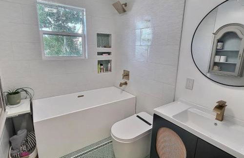 Minutes 2 Nights of Lights Downtown St George Street UF Flagler Hospital Beach - Foto 14