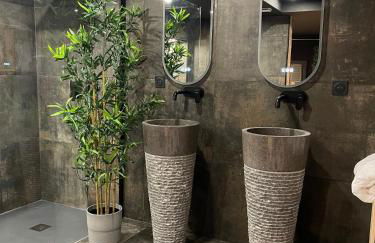 Spa & Love Exotic - Balnéo - Sauna - Parking - Foto 17