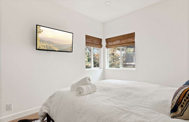 The Fancy Fox Stunning 4 BR Retreat, Min to Lake - Foto 13