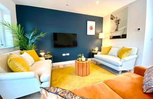 Amazing NEW Large 2 bedroom House - 5 Minutes to the nearest Beach! - Great Location - Garden - Parking - Fast WiFi - Smart TV - Newly decorated - sleeps up to 5! Close to Poole & Bournemouth & Sandbanks - Foto 4