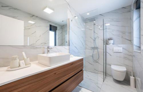 K Luxury apartment few min walk from the beach - Foto 3