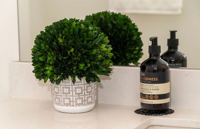 Private Bedroom With Bathroom Central Location - Foto 7