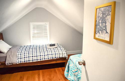 Spacious Cozy Retreat, Sleeps 10, Near NYC & EWR - Foto 17