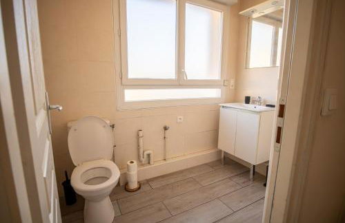 À Trois Minutes de la Gare - Foto 8