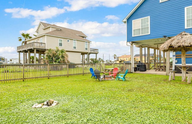 Backyard Oasis Hot Tub and 2 Shaded Decks - Foto 20